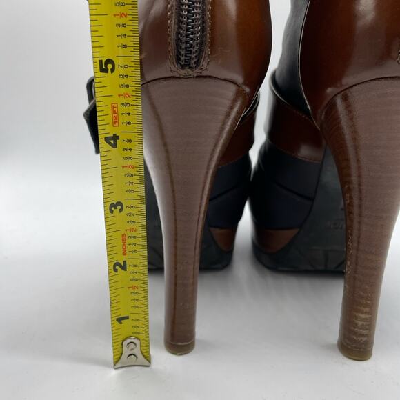 Fendi Moorland Two Tone Black Brown Leather Shearling Ankle Bootie Size 36.5 6.5 - Picture 10 of 15